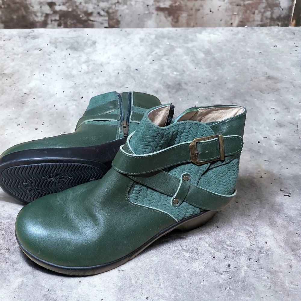 Alegria Eva Evergreen Boots
